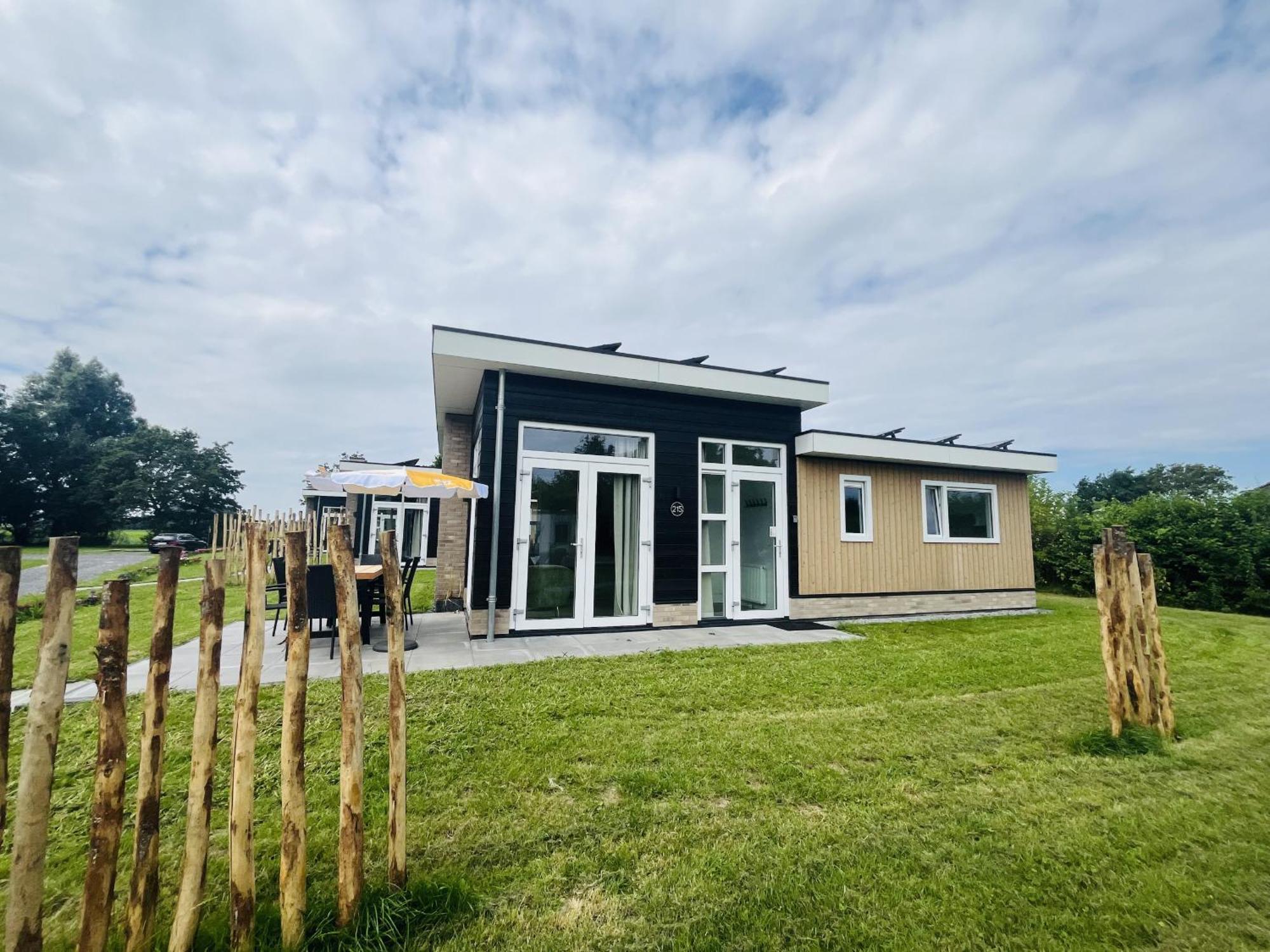 Bungalowpark De Horn - Floresta 213 Dirkshorn Esterno foto